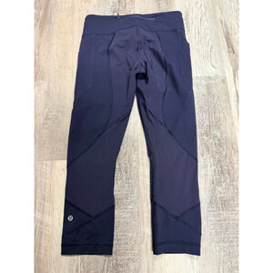 lululemon Navy Cropped Leggings Size 6